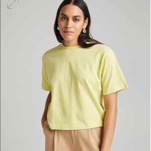 Relaxed fit crop t shirt - yellow - NWOT